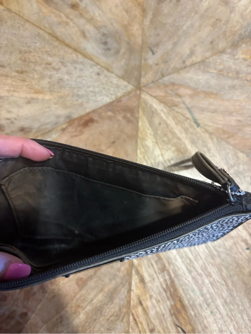 Vera Bradley slim zip